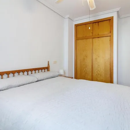 Apartment 2 Bedroom Gorgeous In